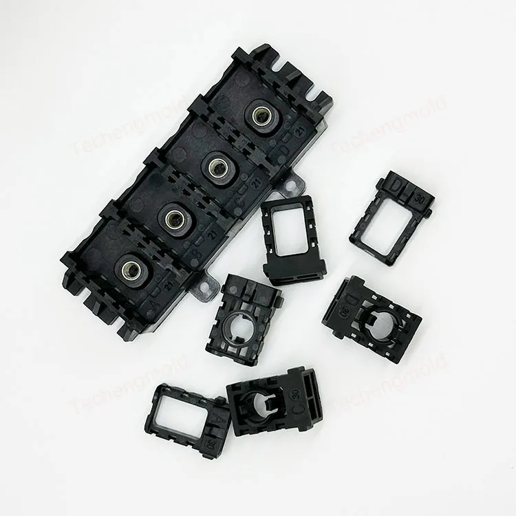 特诚科技PA66精密注塑件实拍 1